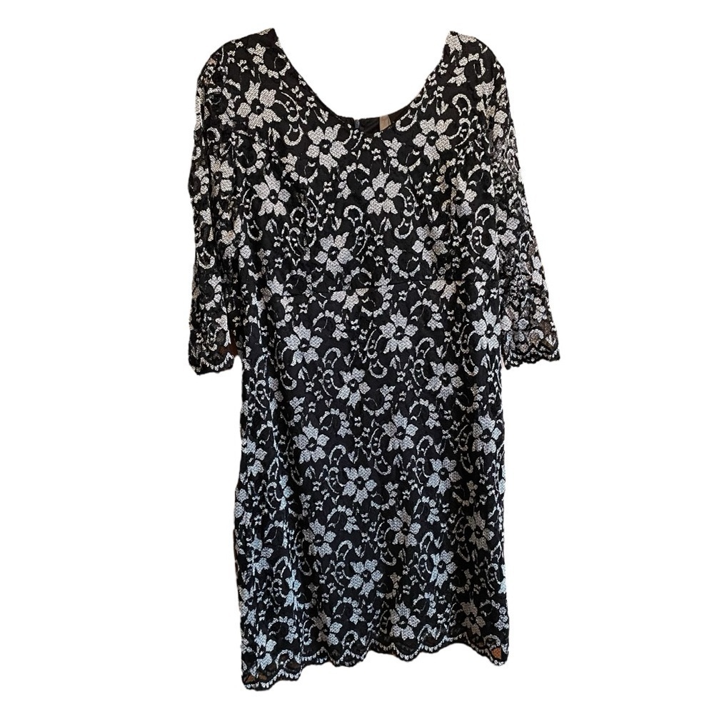 Pennington’s Cocktail Lace Floral Silver/White/Black Stretchy Dress-Size 1X